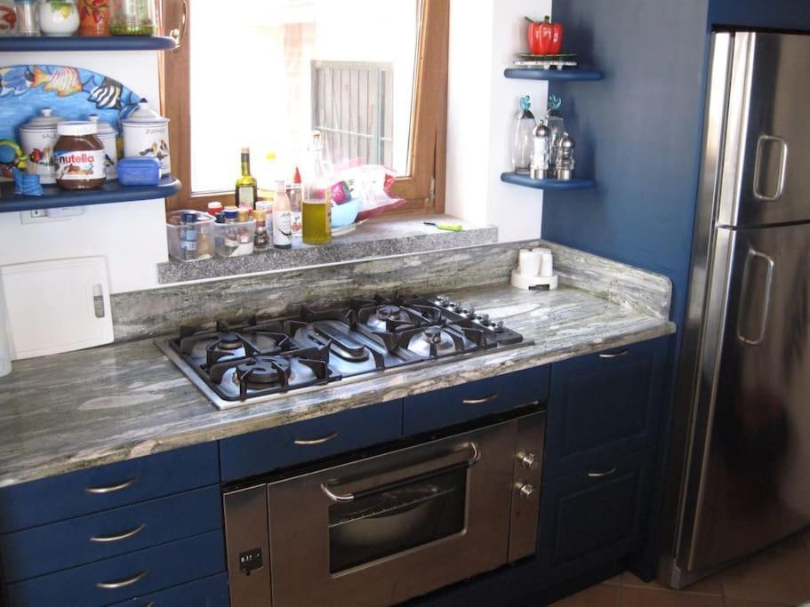 Villa Mit Whirlpool Und Phantastischer Aussicht Capoliveri  Exterior foto