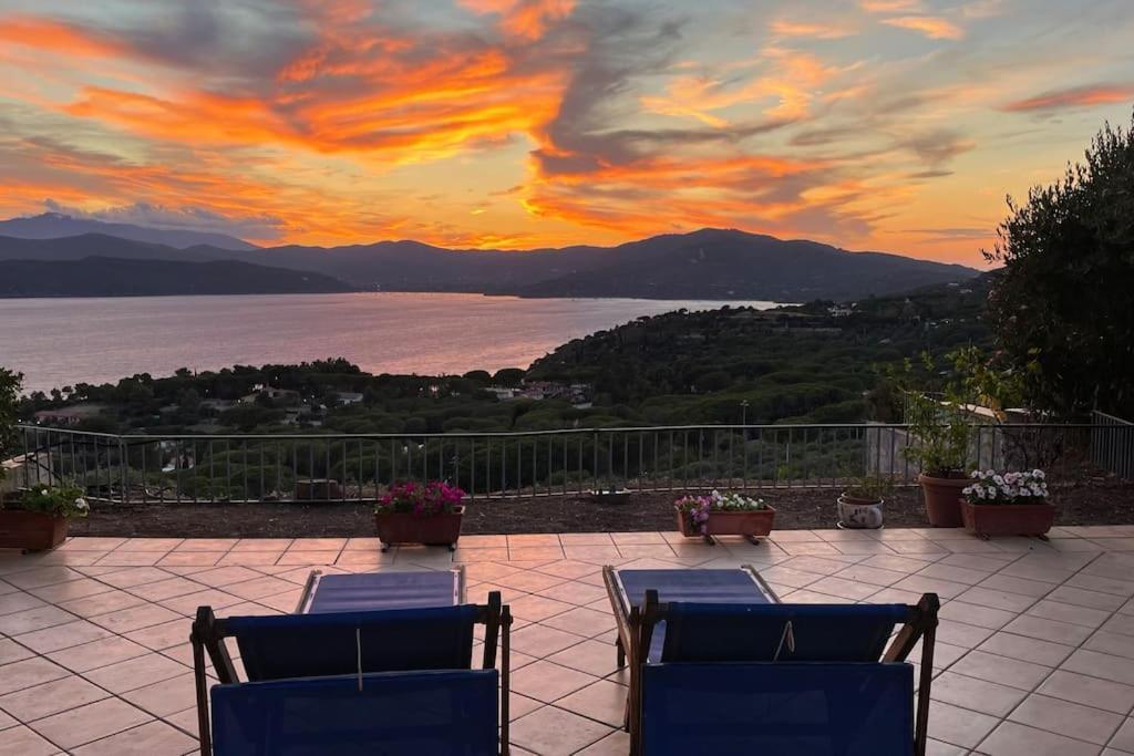 Villa Mit Whirlpool Und Phantastischer Aussicht Capoliveri  Exterior foto